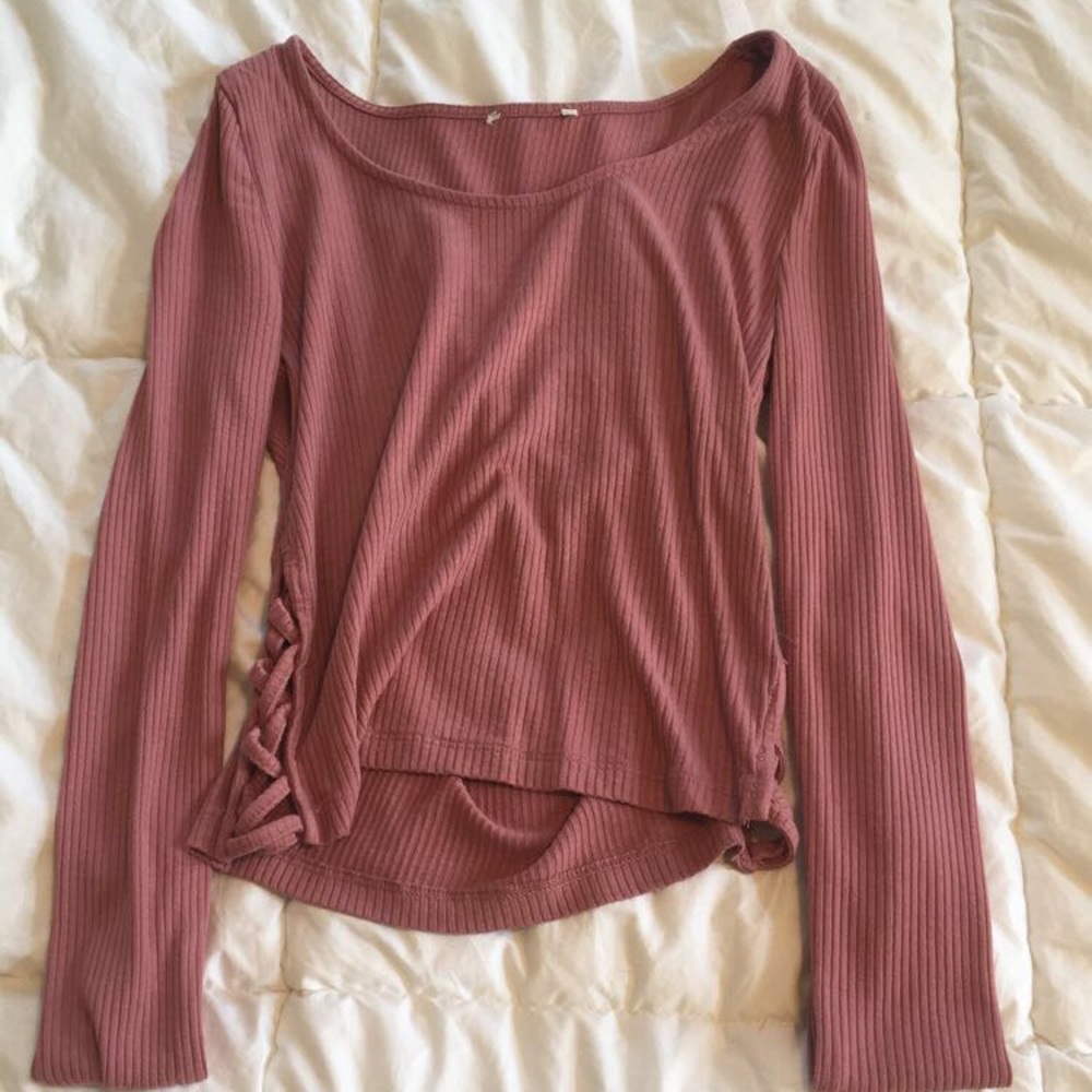 Forever 21 tight crop top with laced sides